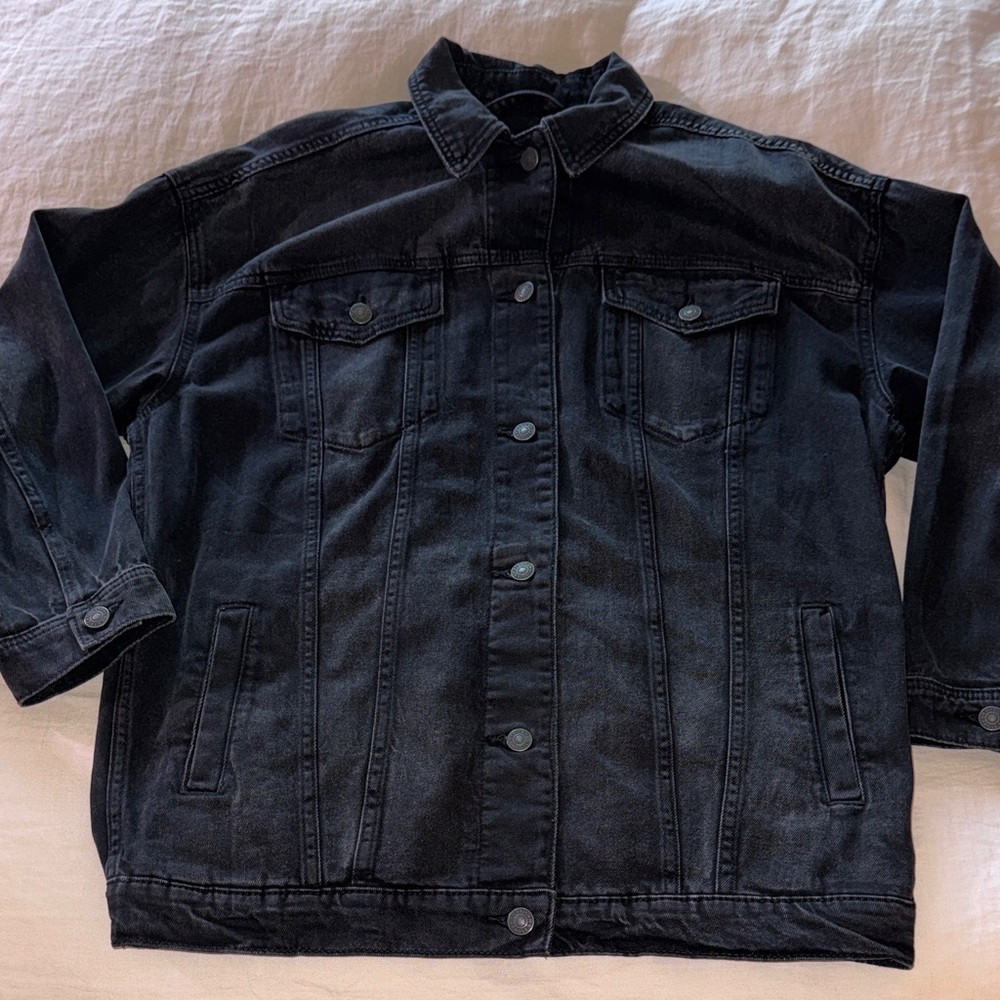 American Eagle - Oversized Denim Boyfriend Jacket